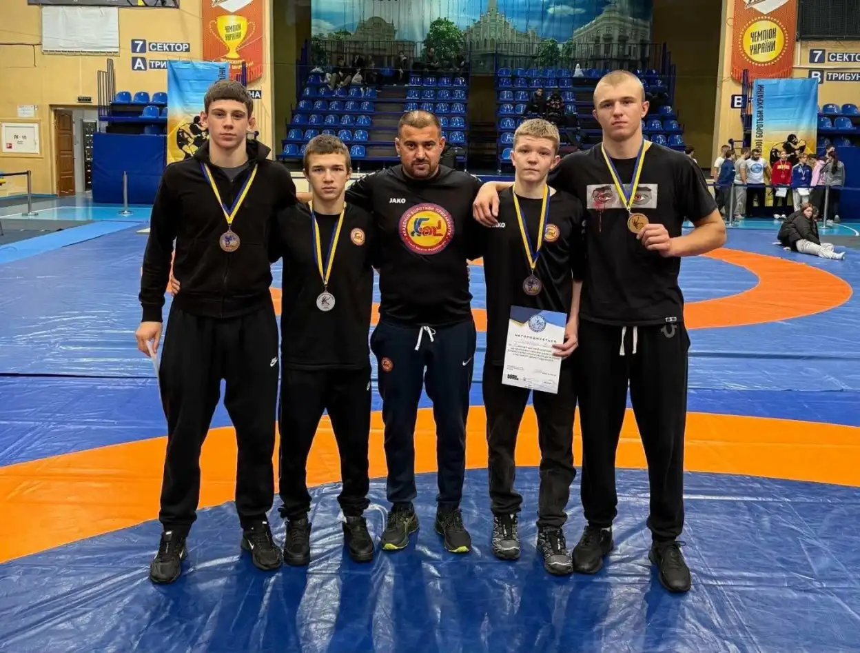 Прикарпатські борці вибороли сім медалей на чемпіонаті України з вільної боротьби