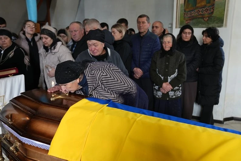 На Івано-Франківщині попрощалися зі старостою Дитятина Миколою Клюбою, який добровільно пішов на фронт