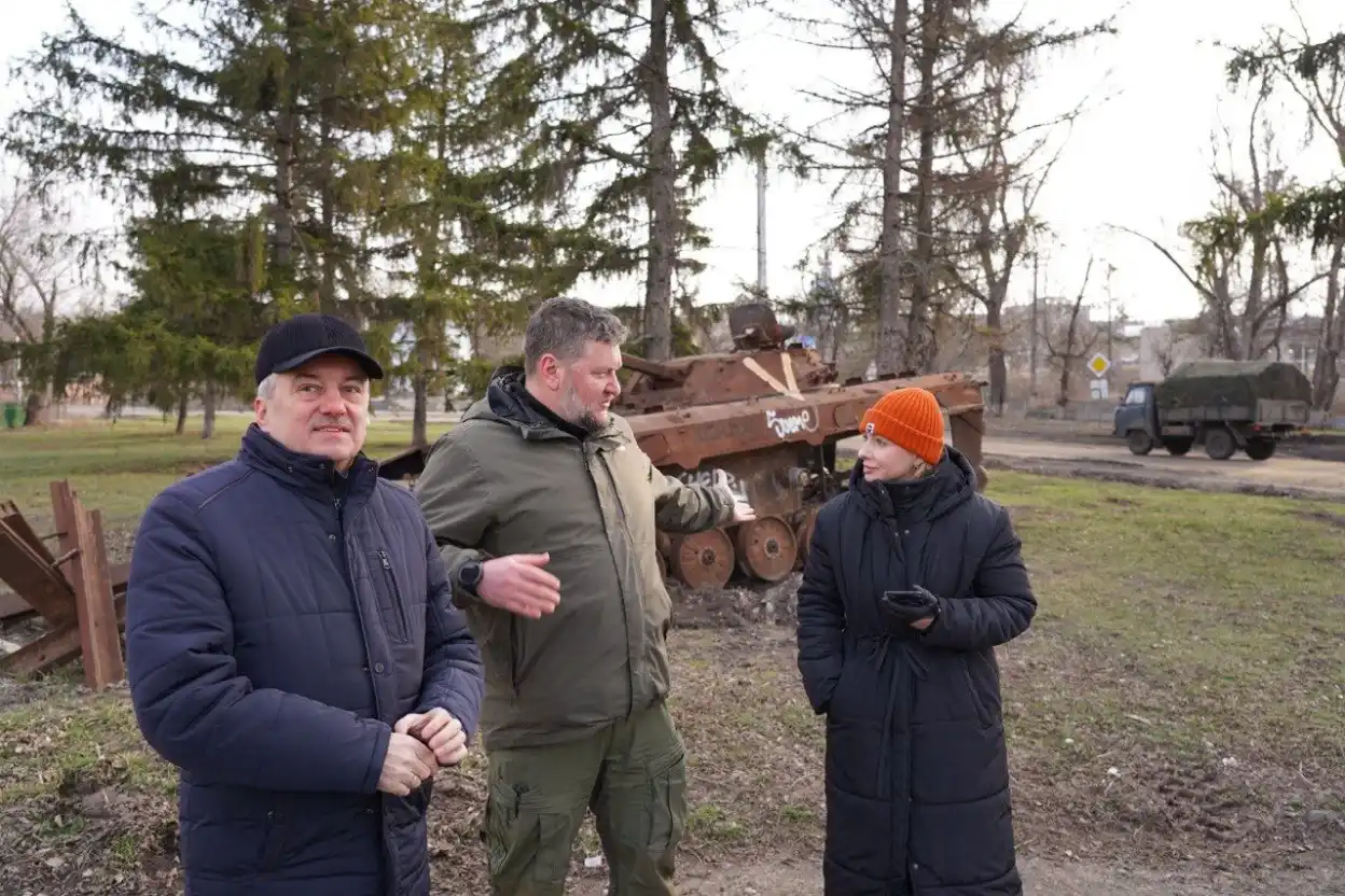 “Пліч-о-пліч” на відстані 1 174 км: як Івано-Франківськ підтримує Купʼянськ у час великої війни