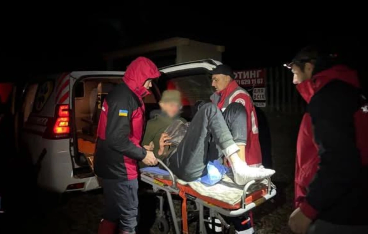 На Верховинщині рятувальники двічі допомагали мандрівникам, які потрапили у біду в Карпатах
