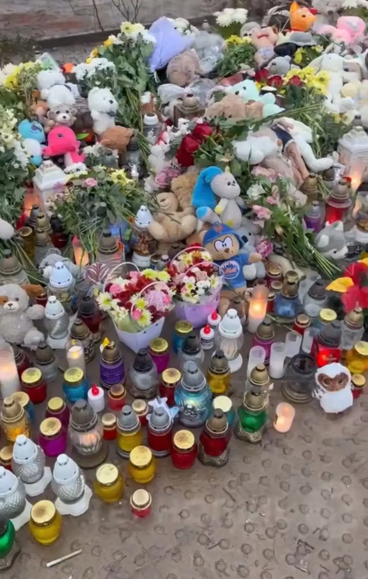 Кількість загиблих після удару по будинку в Тернополі знову зросла