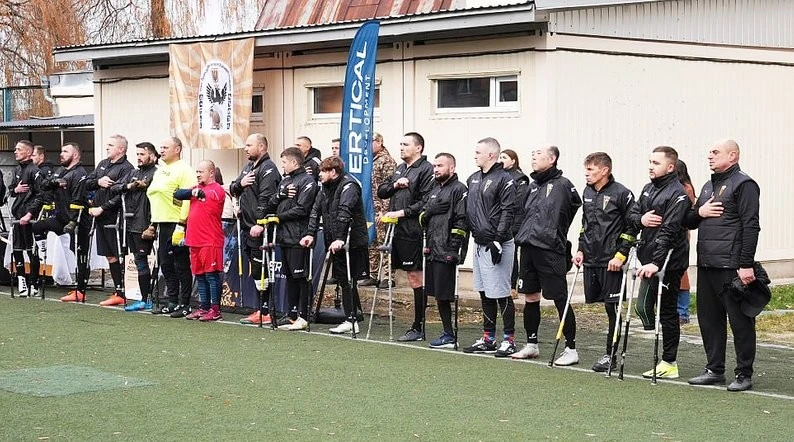 В Івано-Франківську ветерани-ампутанти провели символічний матч до Дня Гідності