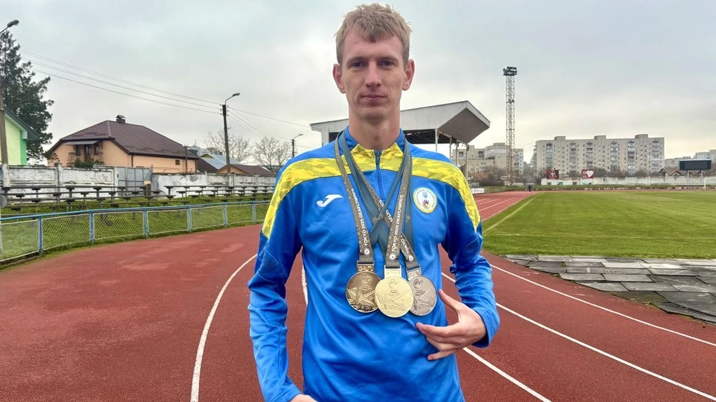 Три медалі, орден і плани до 60 років: історія Назара Левицького після тріумфу на Дефлімпіаді