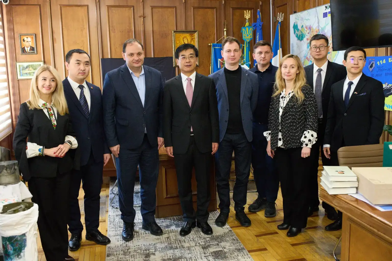 Дипломатичний візит: посол Китаю відвідав Івано-Франківськ