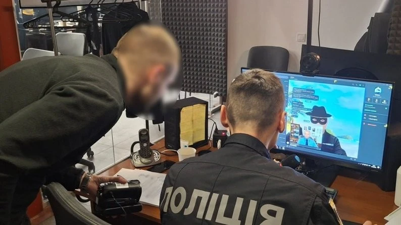 Міжнародна операція проти шахраїв: в Україні припинили роботу кол-центрів, що обкрадали європейців