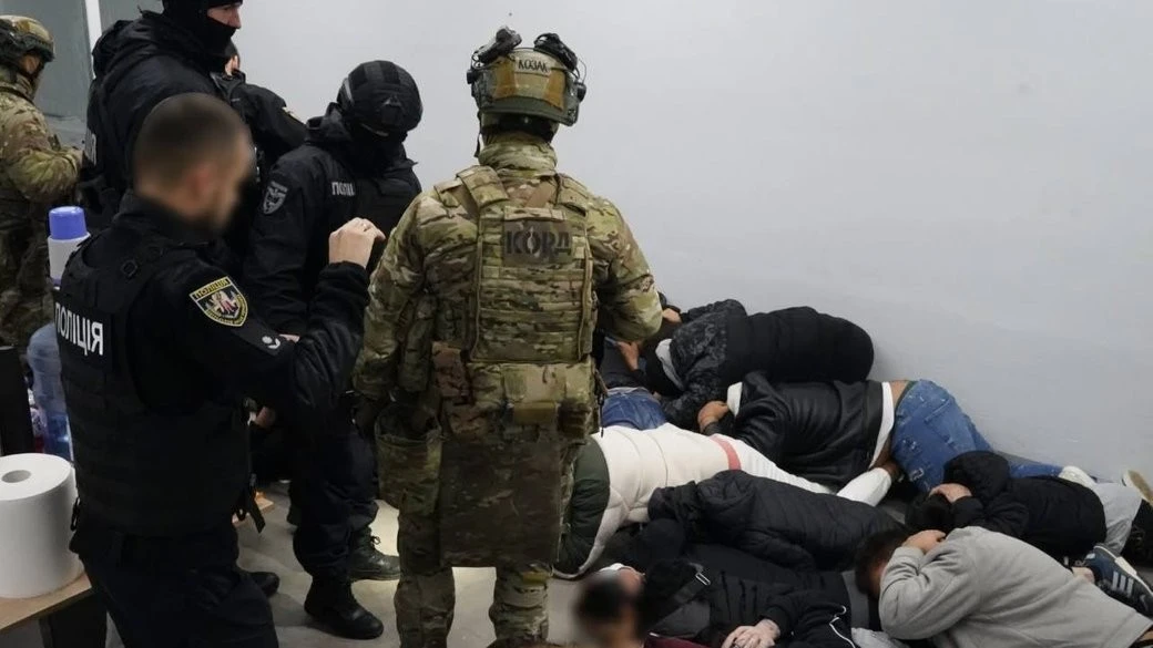 Міжнародна операція проти шахраїв: в Україні припинили роботу кол-центрів, що обкрадали європейців