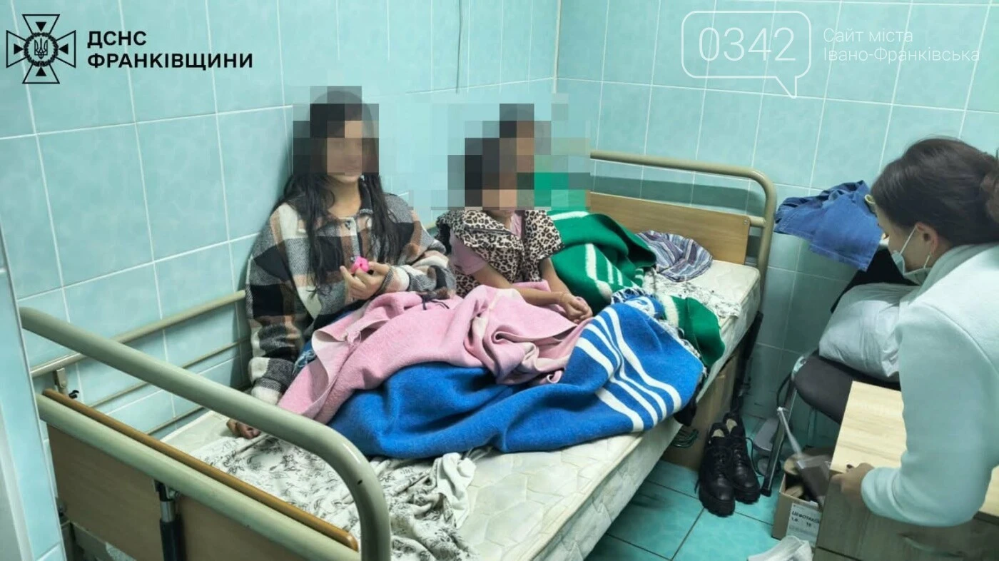 Герої серед нас: на Прикарпатті врятували четверо дітей з крижаної пастки