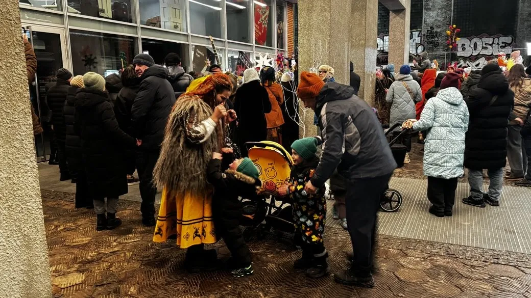 Франківці зустріли Різдво на вулицях із колядою та вертепом