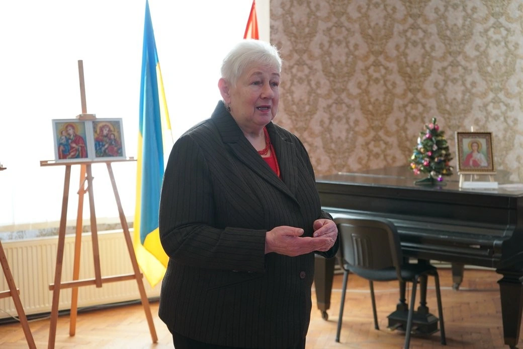 У Коломиї відкрили виставку унікальних вишитих ікон Віри Мандич