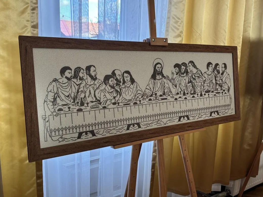 У Коломиї відкрили виставку унікальних вишитих ікон Віри Мандич