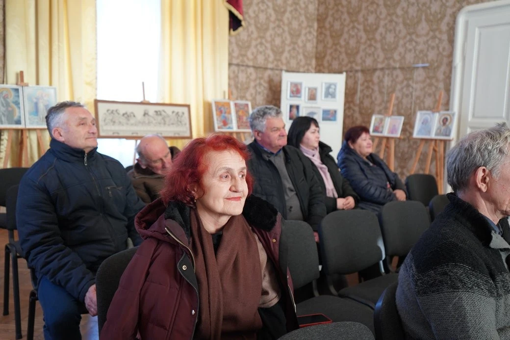 У Коломиї відкрили виставку унікальних вишитих ікон Віри Мандич