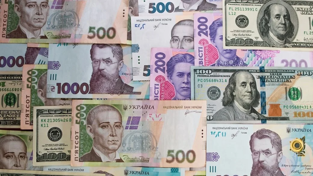 На Прикарпатті лікарі витягли дитину з критичного стану після ковтання батарейки