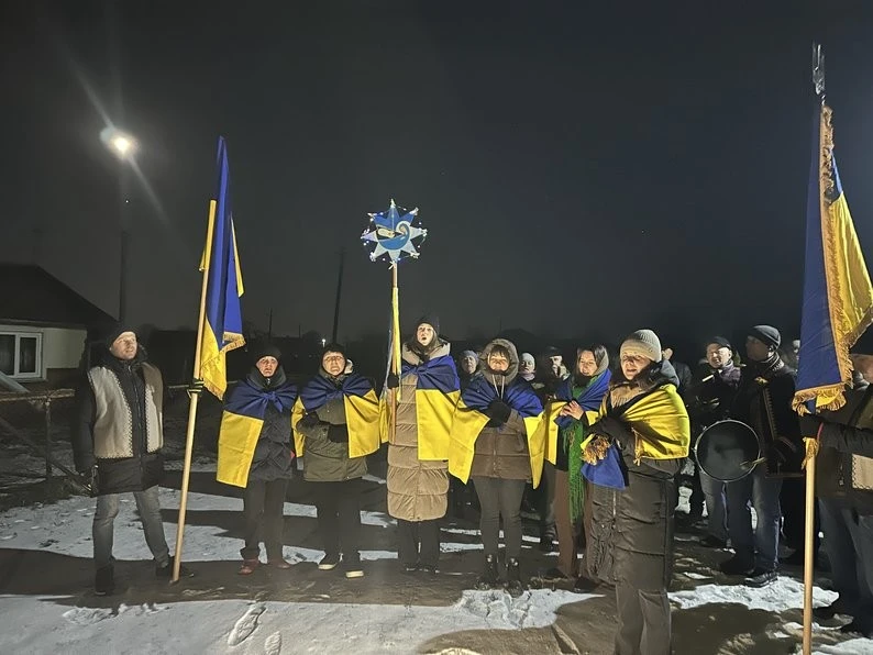 Шість днів коляди — сотні добрих сердець: село Пійло зібрало 478 тисяч гривень для ЗСУ