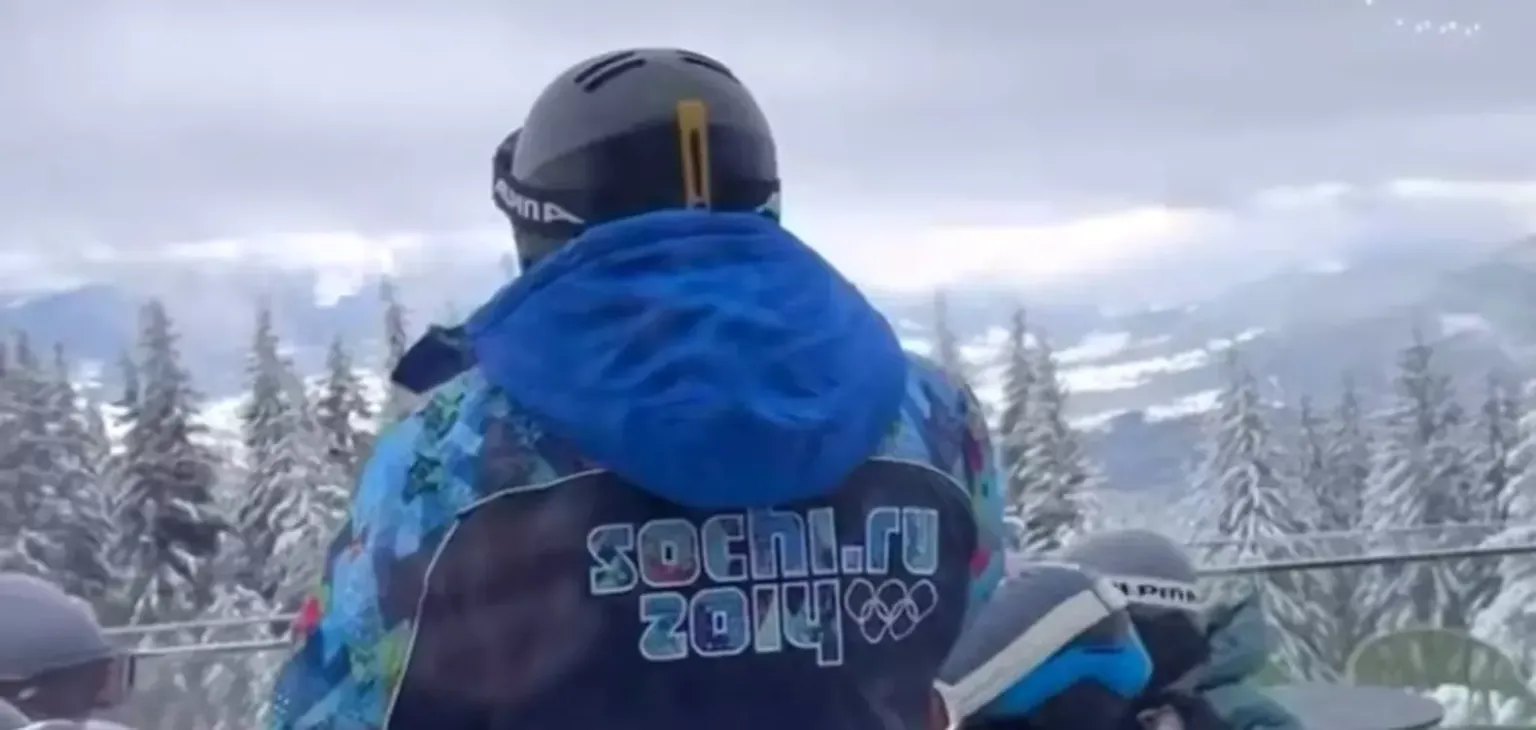 Куртка з написом “Sochi 2014” у Буковелі: поліція встановила туриста і зняла товар з продажу
