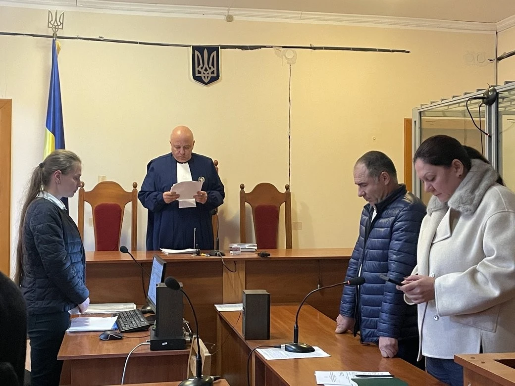 Три роки мовчання замість захисту: у Галичі підозрюють посадовицю ювенальної служби