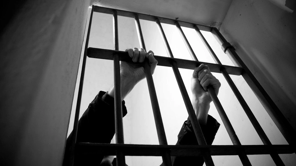 На Франківщині суд виніс вирок чоловіку за тривале насильство над дитиною