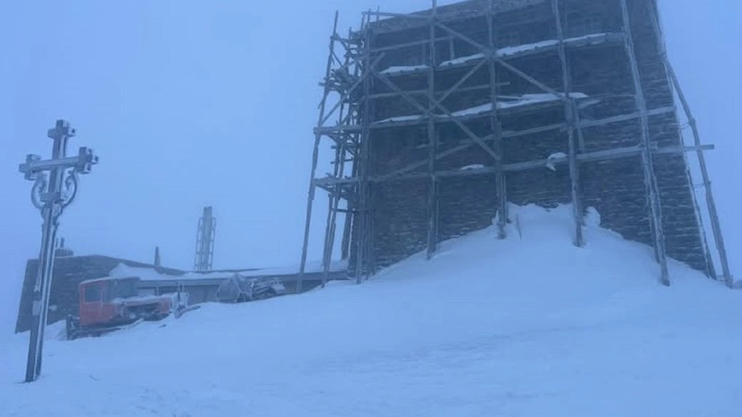 Карпати під сніговим покривом: на Піп Івані перемети сягають 160 см