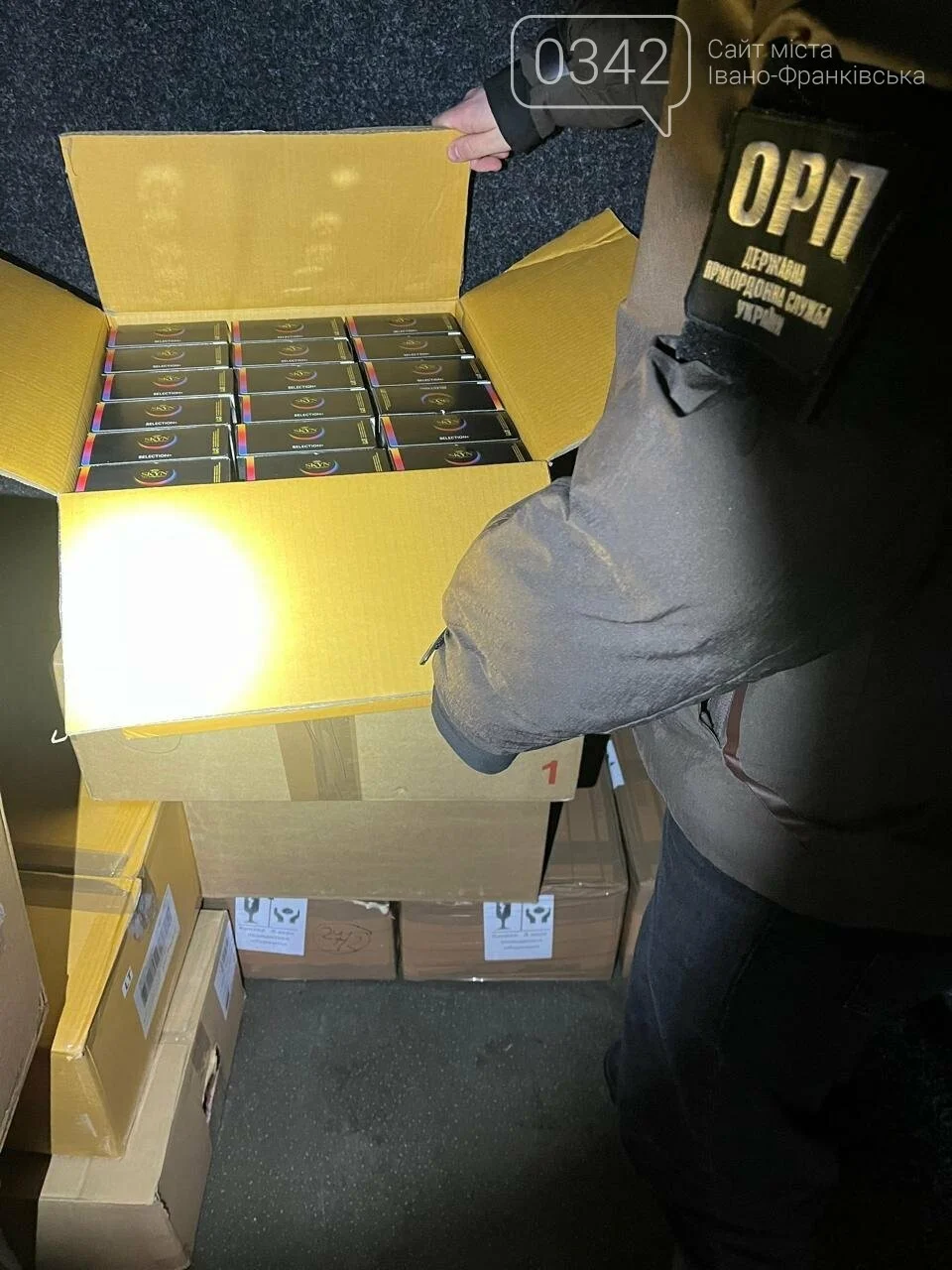 19 тисяч причин для зупинки: як презервативи не доїхали до Франківська