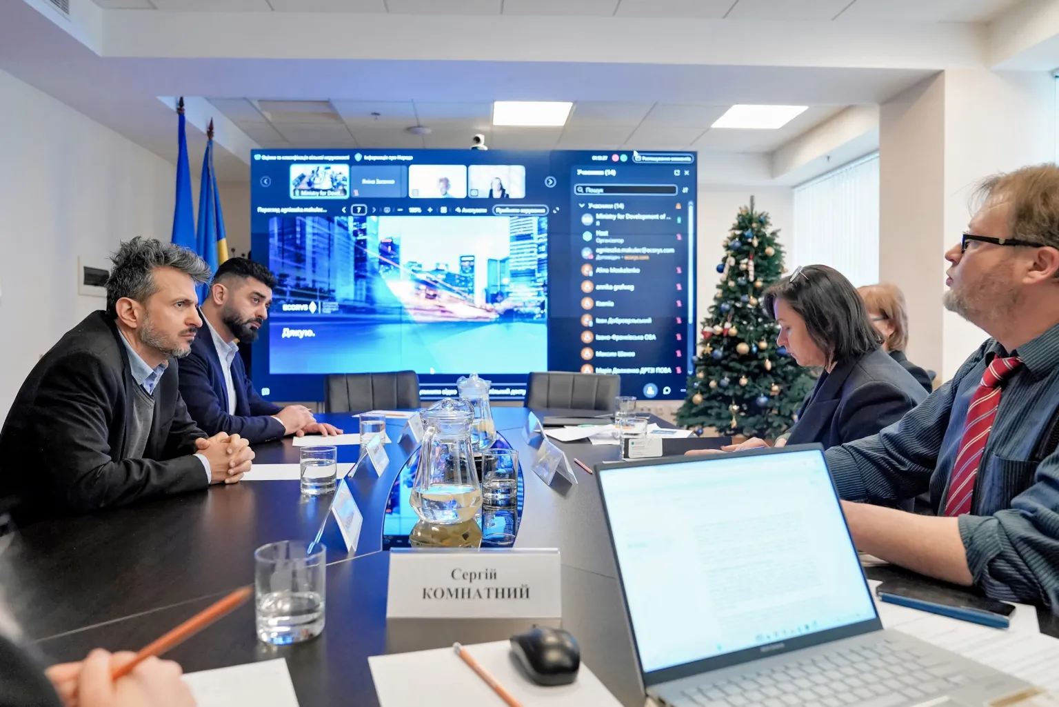 Порожні будівлі для нових домівок: уряд запускає проєкт житла для ВПО на Прикарпатті