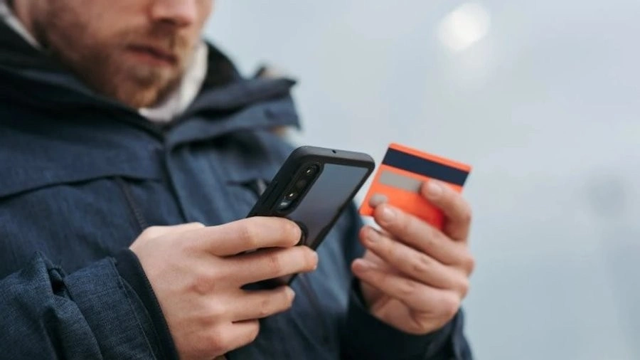 Черговий випадок шахрайства: як прикарпатець віддав аферистам понад 100 тисяч гривень