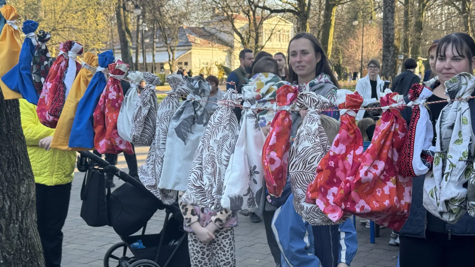 Нічне небо Івано-Франківська прийняло майже пів сотні врятованих кажанів