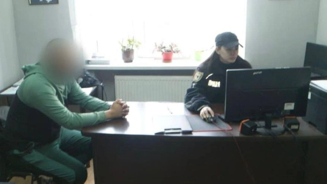 Російські пісні у закладі Коломиї: поліція покарала 22-річного підприємця