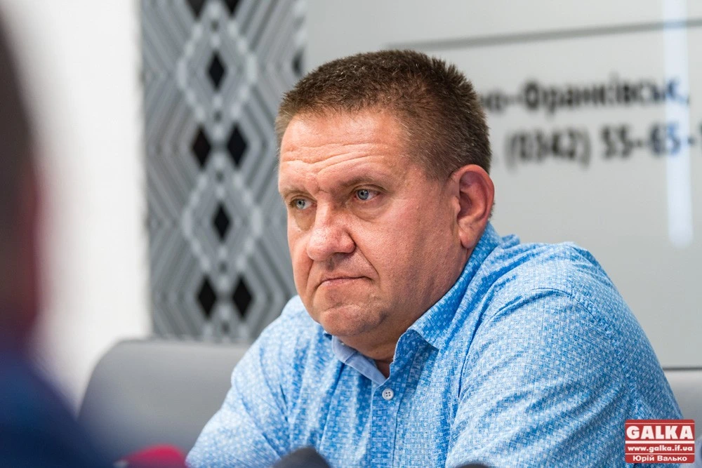 Червоні ліхтарі замість християнських цінностей: як ідея франківського посадовця збурила соцмережі
