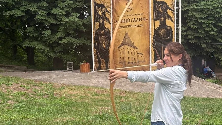 Культурний десант під стінами цитаделі: як фестиваль “Форт Галич” рятує історію та допомагає ЗСУ
