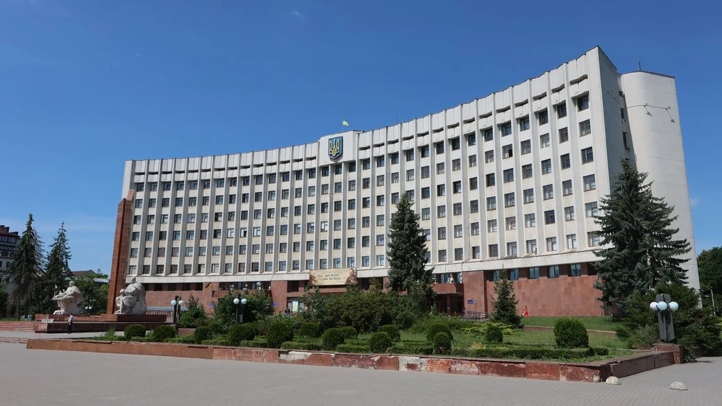 Кадрові зміни у мерії Франківська: хто замінив підозрюваних у хабарництві топчиновників