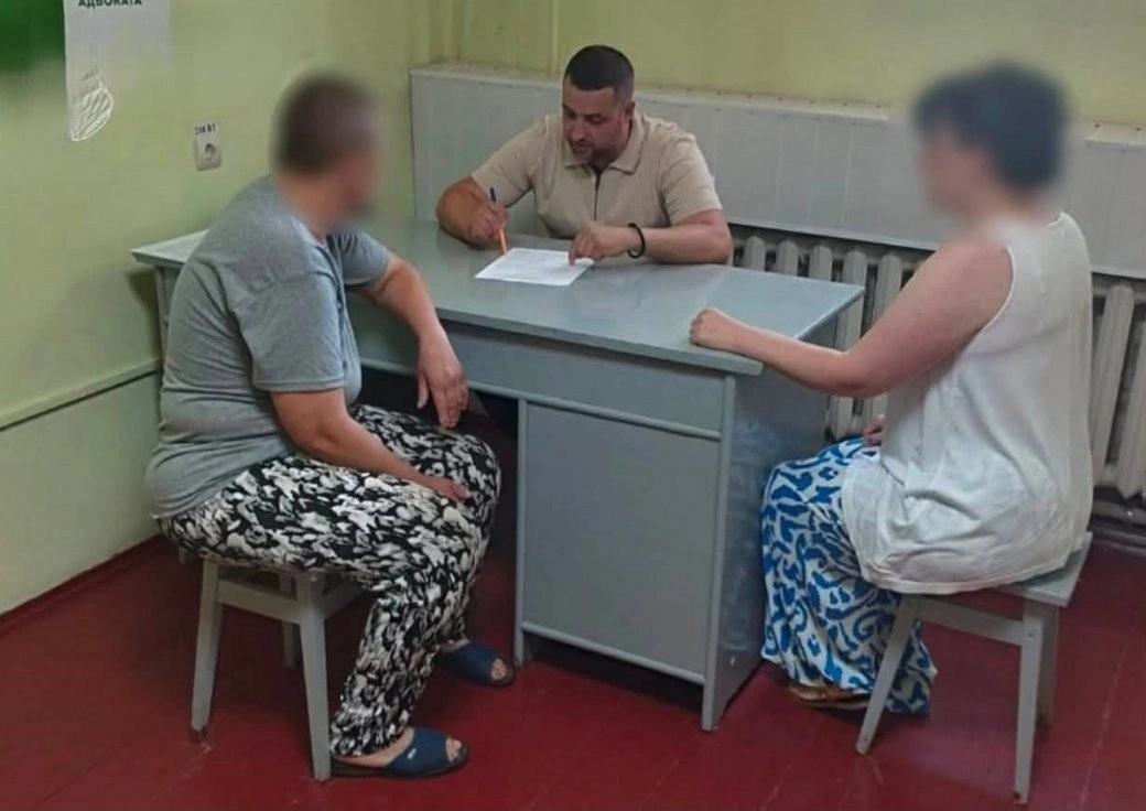 Без права застави: на Прикарпатті заарештували жінку через катування дитини з інвалідністю
