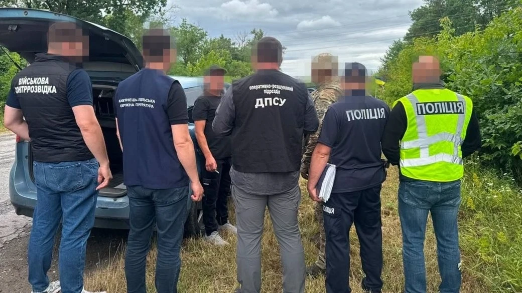 Спроба втечі за кордон через Карпати: на Хмельниччині судитимуть організатора транзиту до Румунії